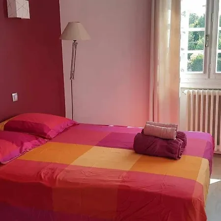 Holiday home La Milo - Maison De 6personnes #clim #piscine #citeemedievale Vezenobres